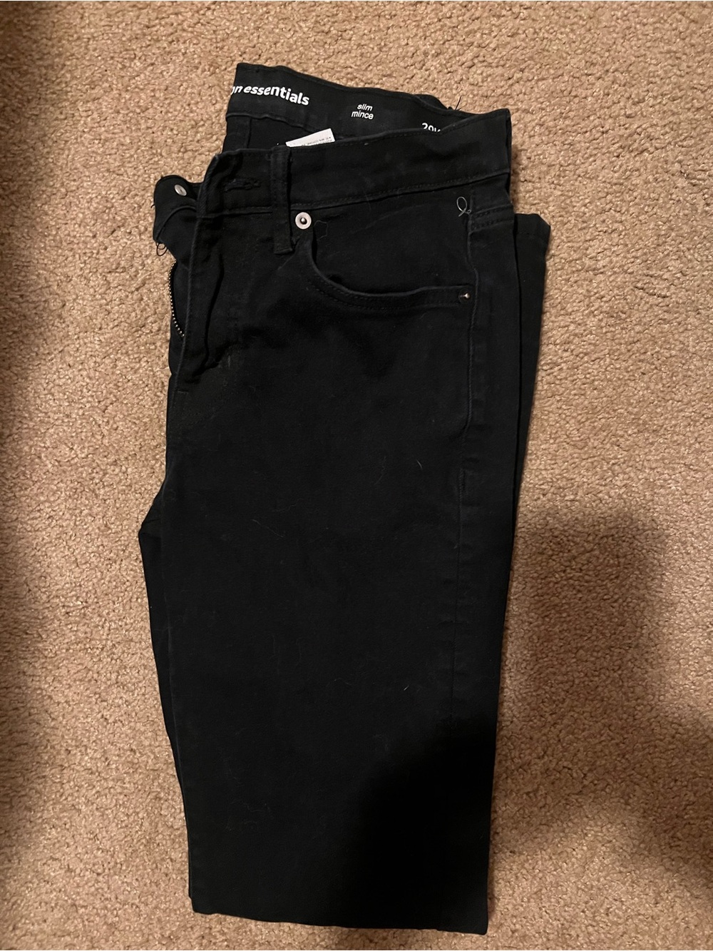 Essentials Men Black Slim Straight Jeans